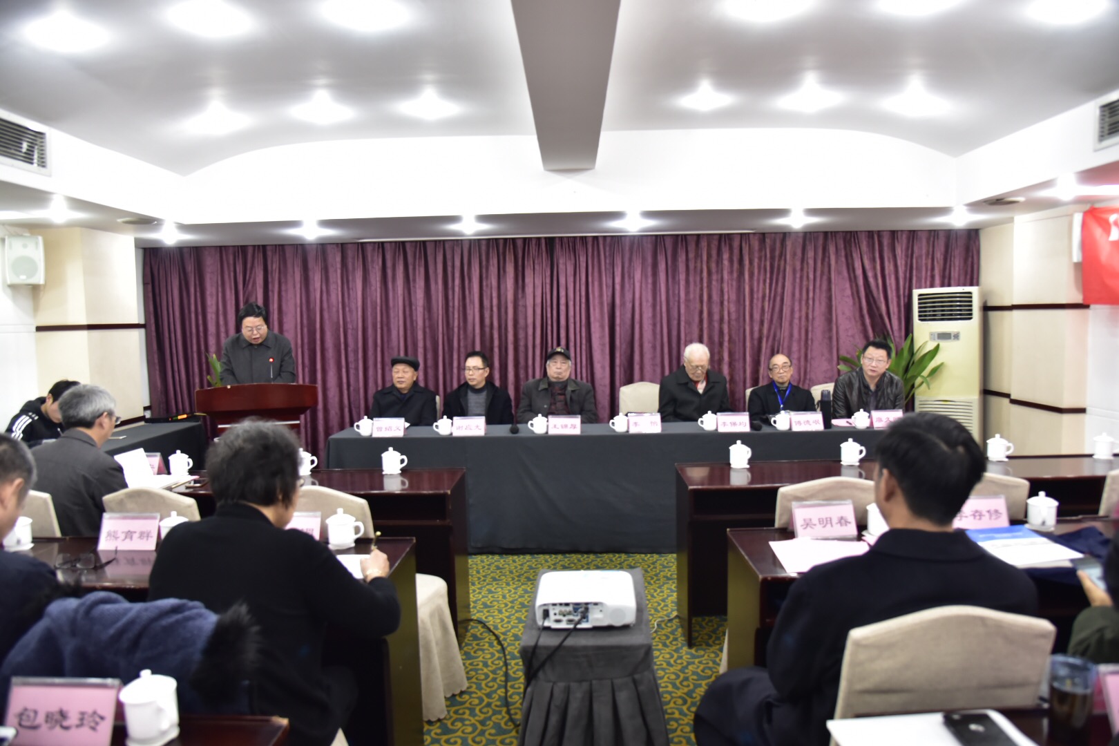 寸止挑战
院长 李怡教授.jpg