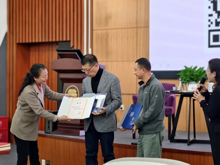 1764139745743442.jpg 5.jpg